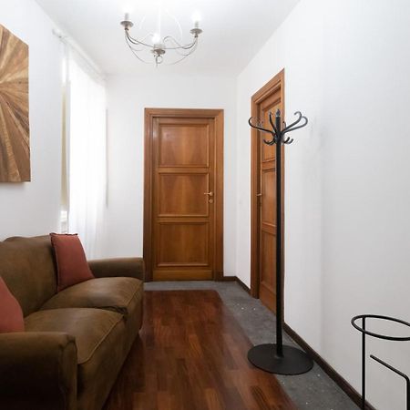 Italianway - Barberini Elegantia Apartments Roma Стая снимка