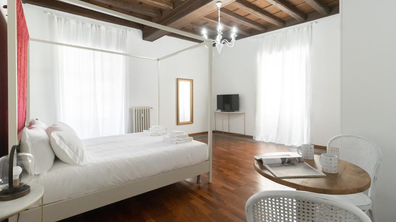 Italianway - Barberini Elegantia Apartments Roma Екстериор снимка