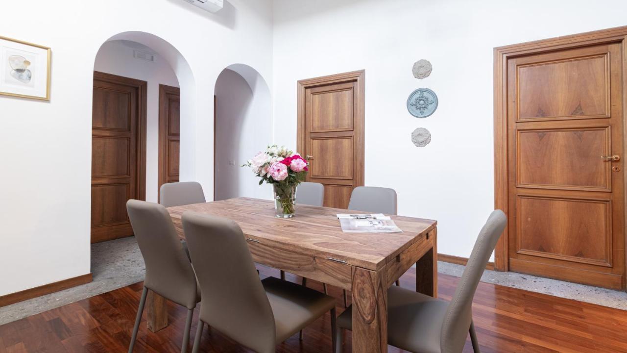 Italianway - Barberini Elegantia Apartments Roma Екстериор снимка