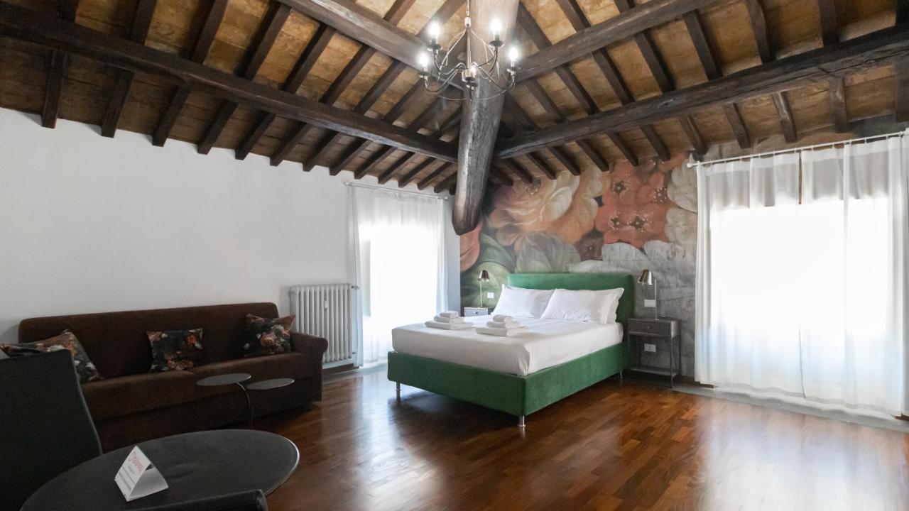 Italianway - Barberini Elegantia Apartments Roma Екстериор снимка