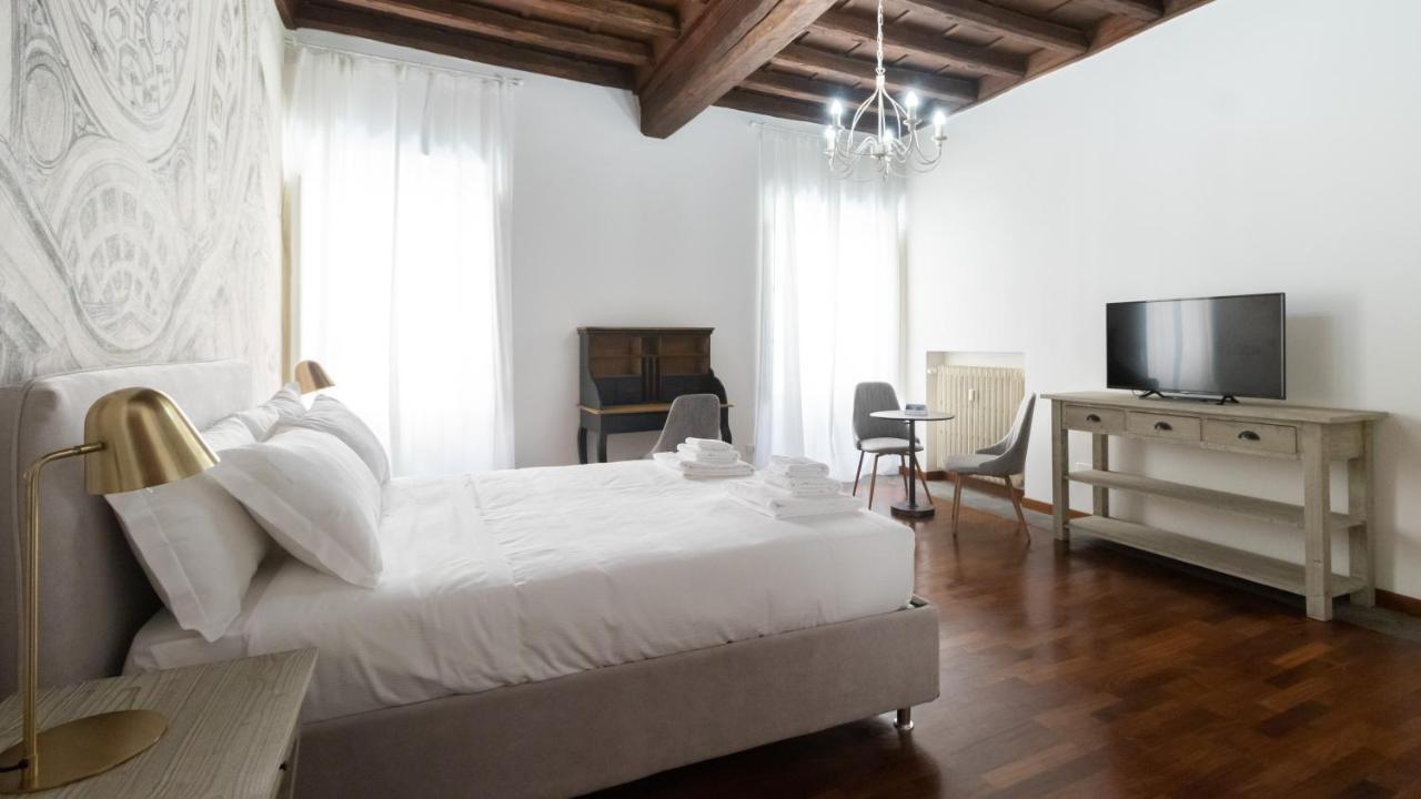 Italianway - Barberini Elegantia Apartments Roma Екстериор снимка